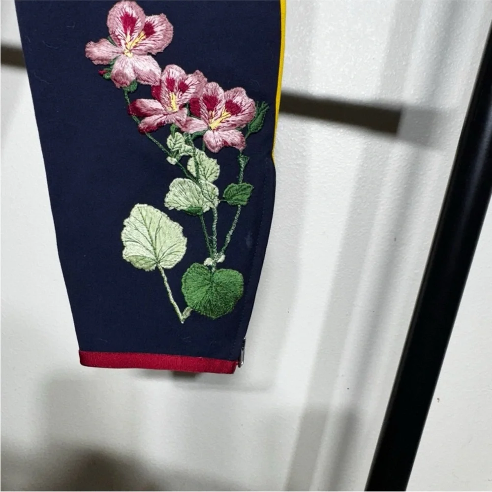 NWT Gucci Riding Pants with Floral Embroidery - Picture 3 of 12